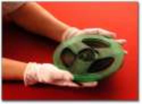 Tapereel_gloves